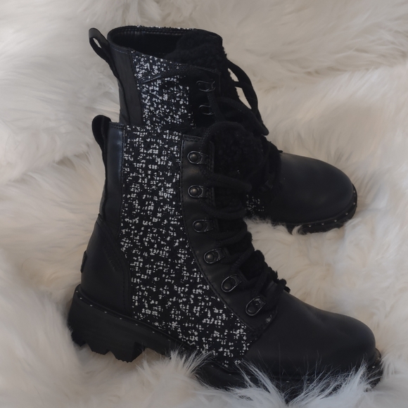 Sorel Lennox Cozy Boots - Picture 2 of 14